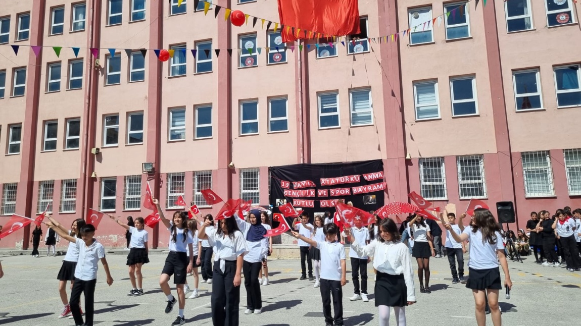 19 MAYIS ATATÜRK'Ü ANMA GENÇLİK VE SPOR BAYRAMI